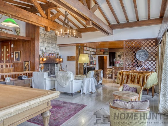 4 Bedroom Chalet in St Gervais 26
