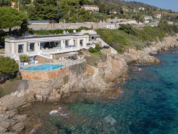 8 Bedroom Villa/House in Cannes 52