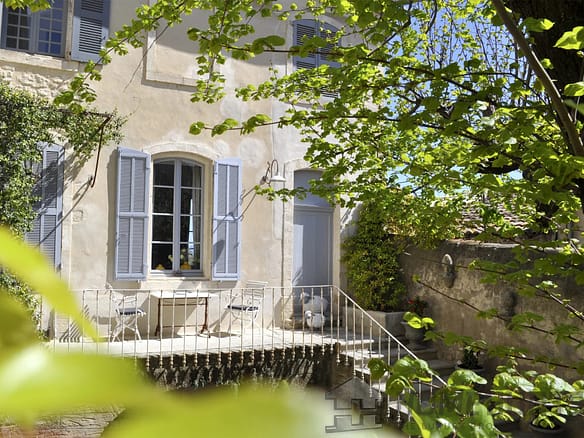 7 Bedroom Villa/House in Avignon 30