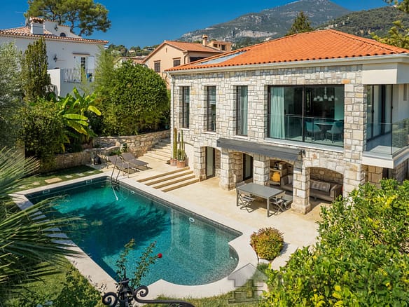 3 Bedroom Villa/House in Roquebrune Cap Martin 4