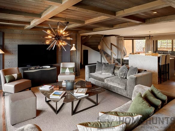 4 Bedroom Apartment in Courchevel 8