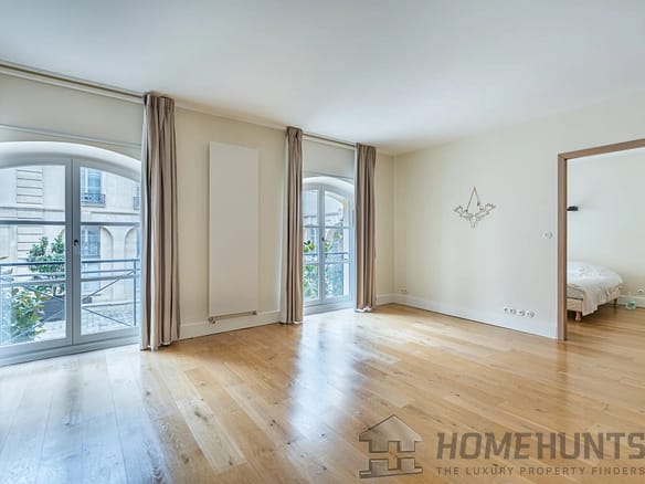 2 Bedroom Apartment in Paris 3rd (Haut Marais- rue de Bretagne) 6