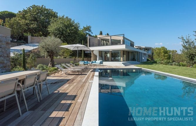 5 of the Most Stunningly Designed Luxury Properties For Sale in France 7