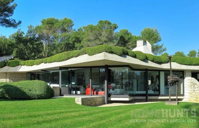 5 of the Most Stunningly Designed Luxury Properties For Sale in France 1
