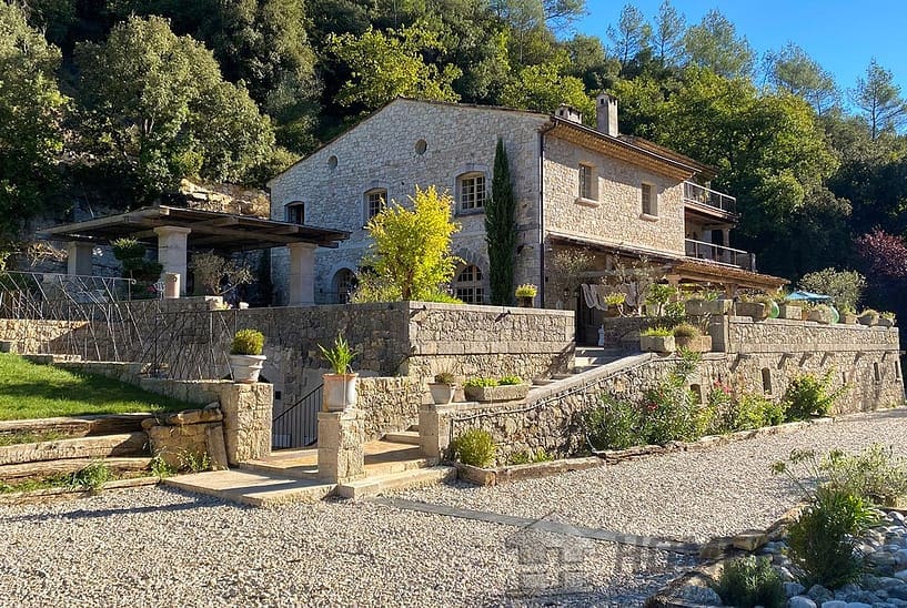 Buyers Guide to the Most Luxurious Properties in Valbonne 1