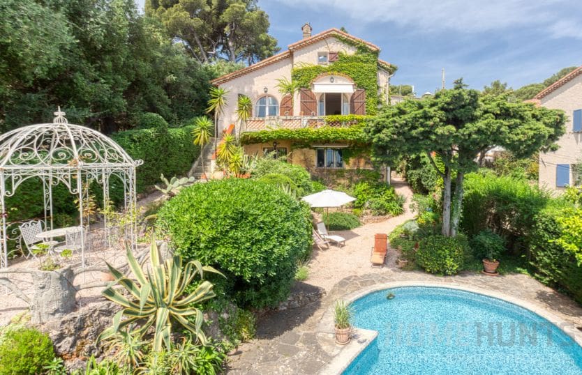 5 Luxury Homes for Sale in Nice (With Views to Die For) 2