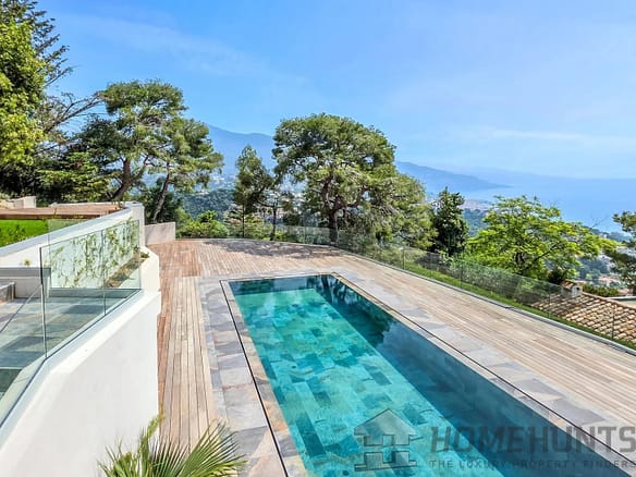 Villa/House For Sale in Roquebrune Cap Martin 2
