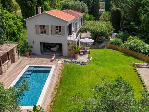 4 Bedroom Villa/House in Mougins 22