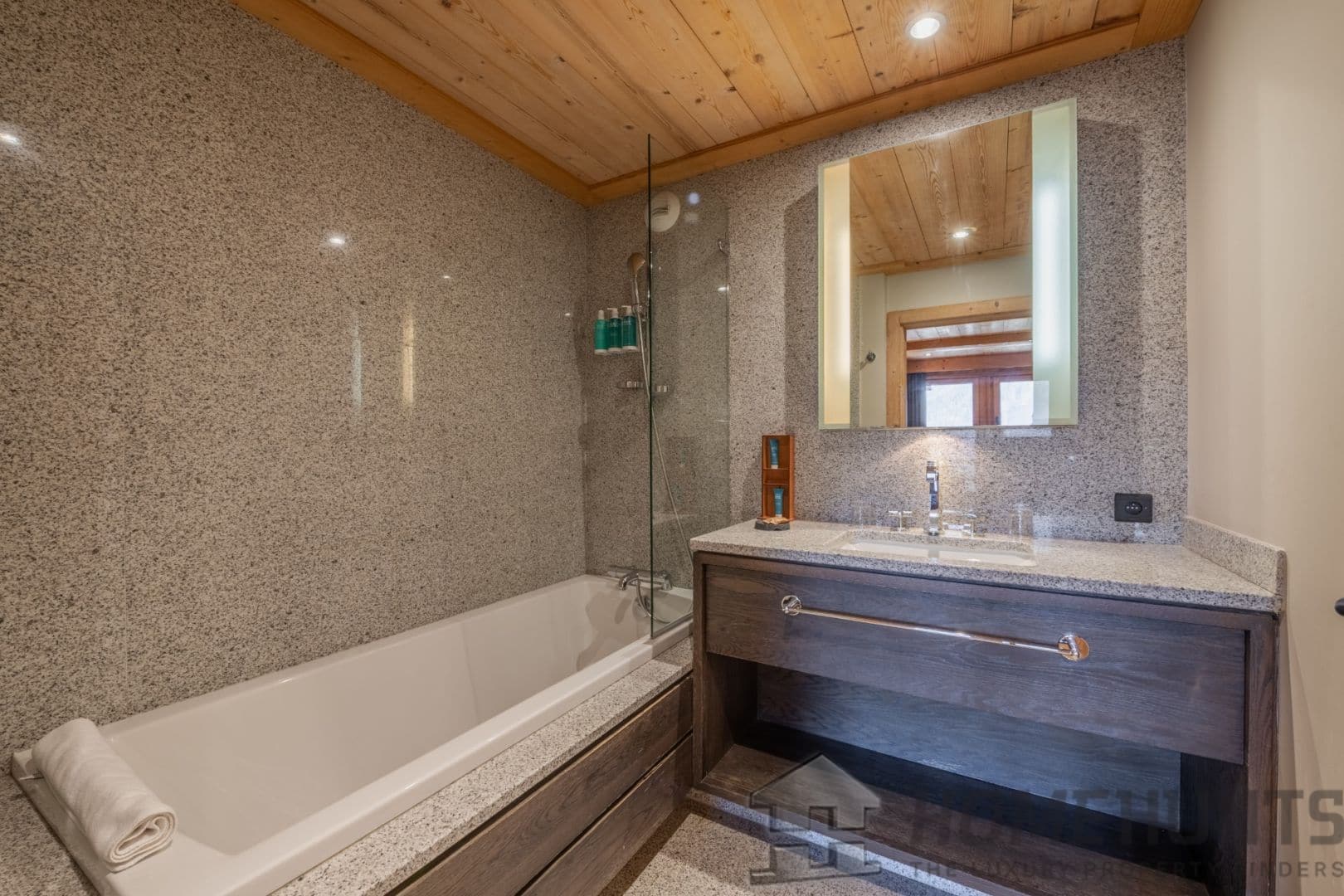 property_HH-15984893-10