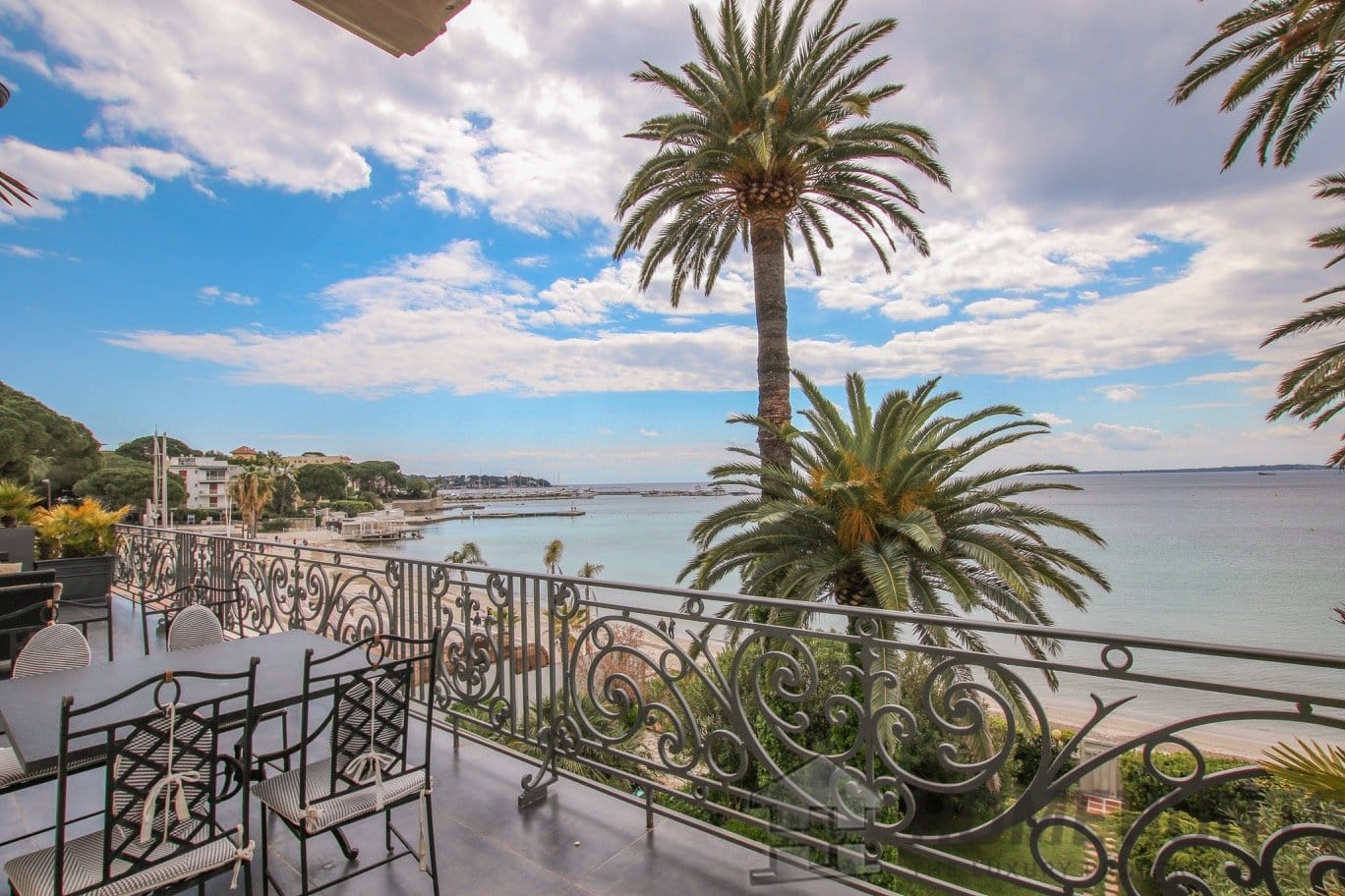 Villa/House For Sale in Cap D Antibes 4