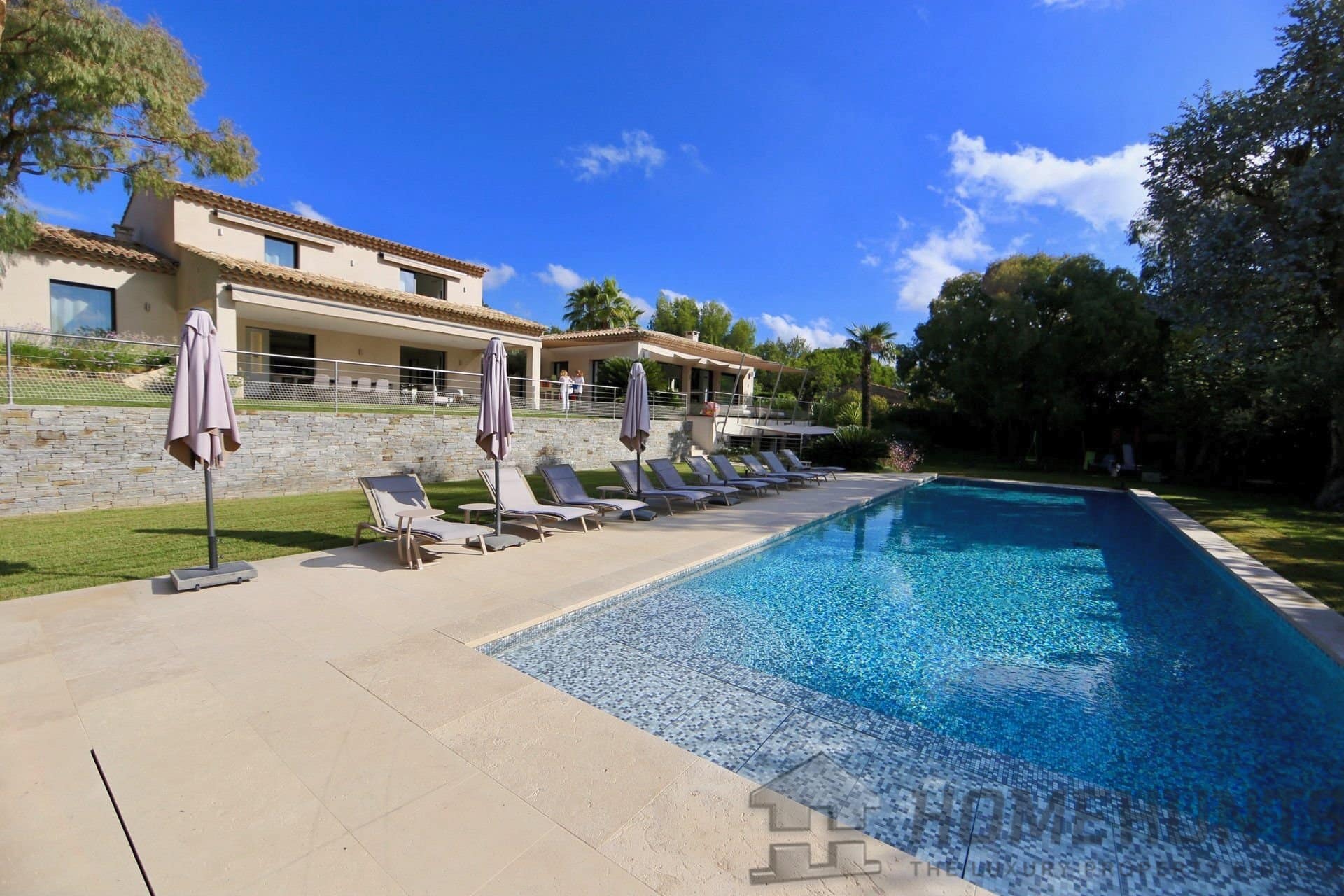 Villa/House For Sale in Grimaud 18