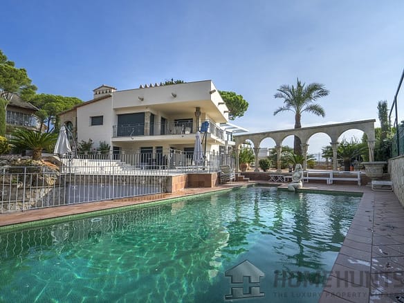 Villa/House For Sale in Calonge 11