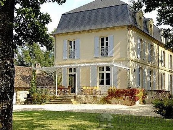 Castle/Estates For Sale in Bergerac 6