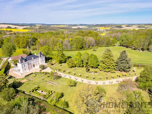 Castle/Estates For Sale in Chalais 12