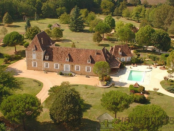 Castle/Estates For Sale in Bergerac 11