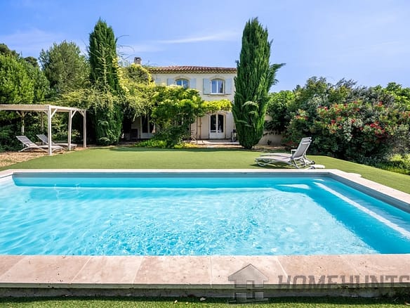 Villa/House For Sale in St Remy De Provence 12