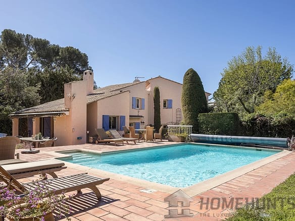 Villa/House For Sale in Cap D Antibes 30