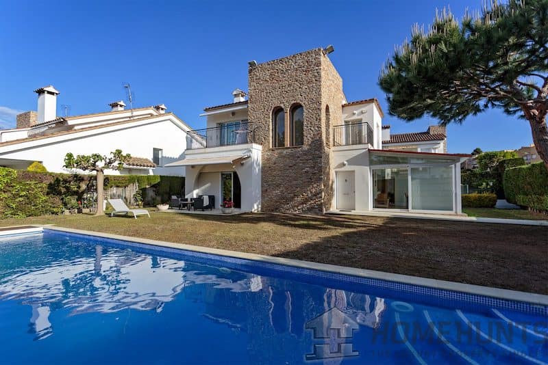 Villa/House For Sale in Platja D’aro 12