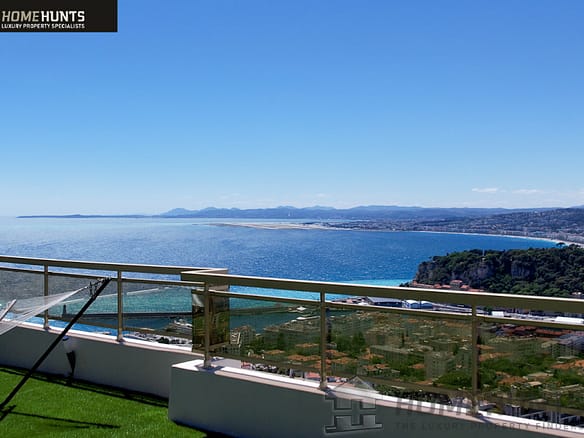 6 Bedroom Villa/House in Nice - Mont Boron 8