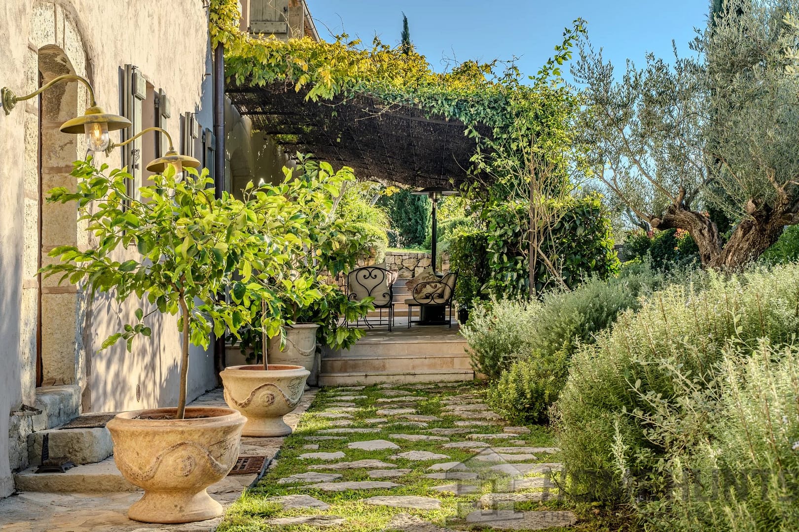 property_HH-15975105-5