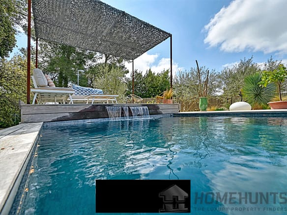 6 Bedroom Villa/House in Sommieres 24
