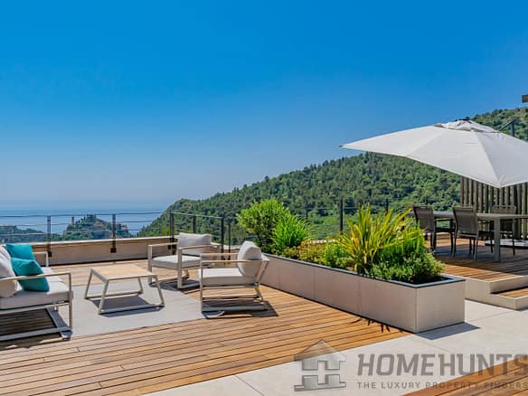 Villa/House For Sale in Eze 3
