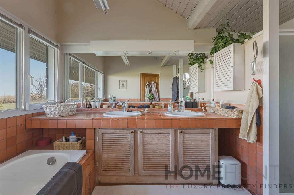 property_HH-16111094-11