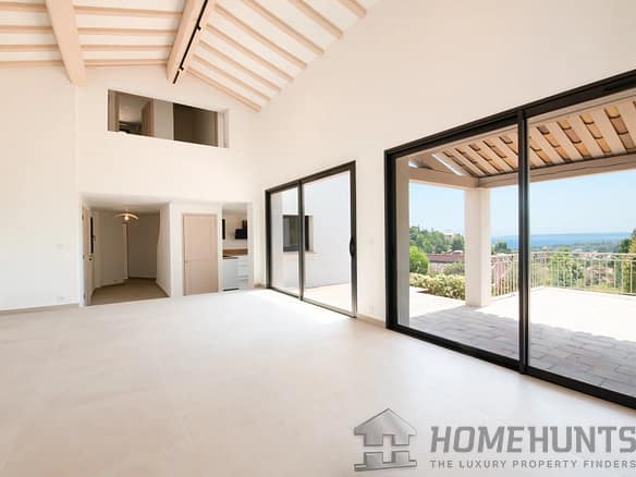 4 Bedroom Villa/House in Les Issambres 6