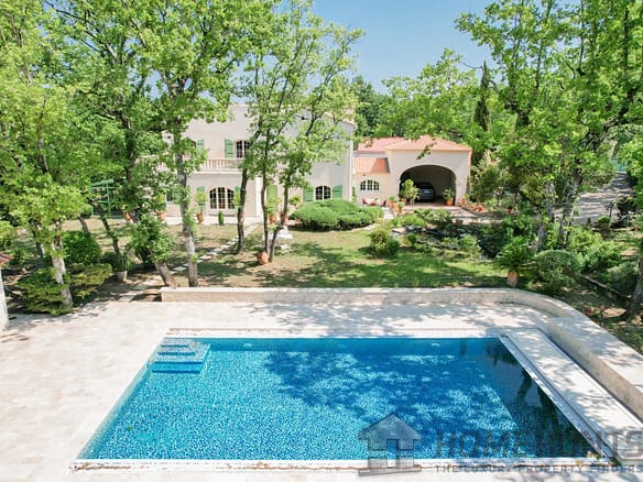 4 Bedroom Villa/House in Uzes 22