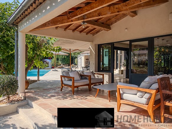 5 Bedroom Villa/House in Bormes Les Mimosas 2