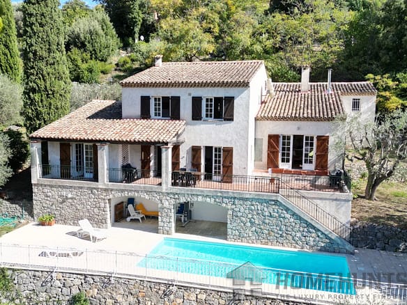 4 Bedroom Villa/House in Auribeau Sur Siagne 16