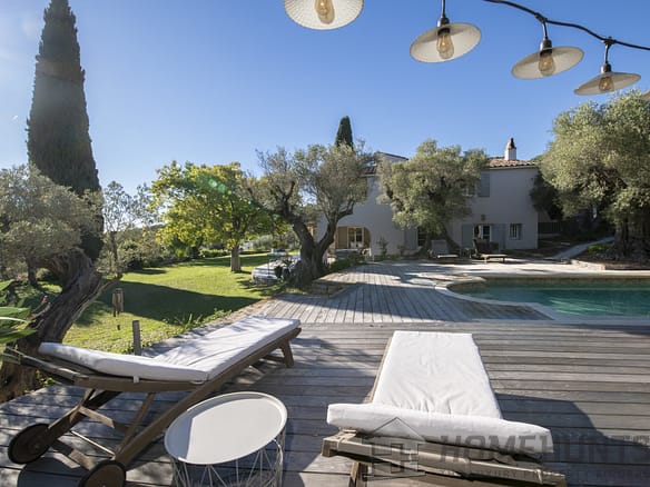 6 Bedroom Villa/House in Sanary Sur Mer 5