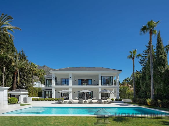 6 Bedroom Villa/House in Sierra Blanca 7