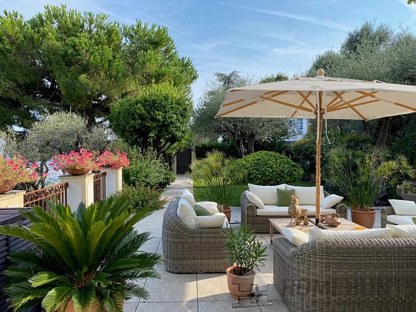 3 Bedroom Apartment in Nice 3