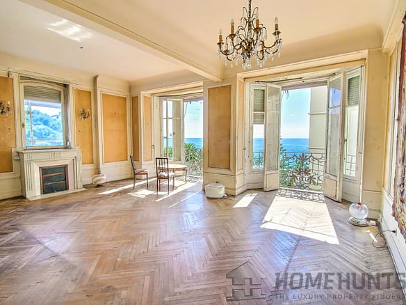 4 Bedroom Apartment in Nice - City 12