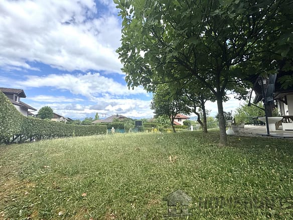 5 Bedroom Villa/House in Annecy 9