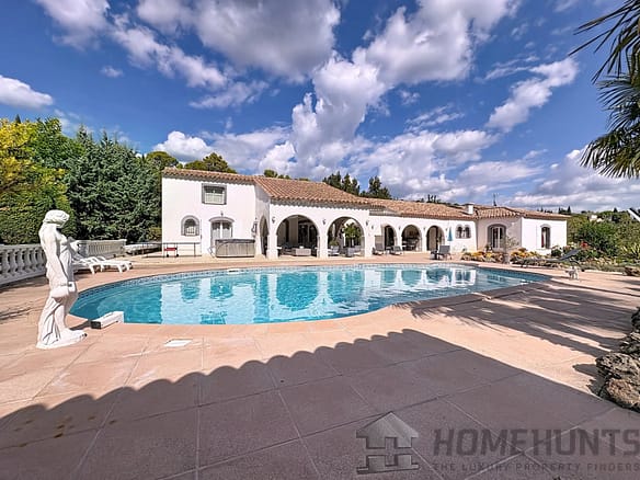 5 Bedroom Villa/House in Lorgues 6