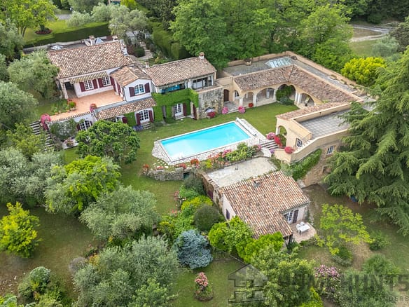 7 Bedroom Villa/House in Cabris 3
