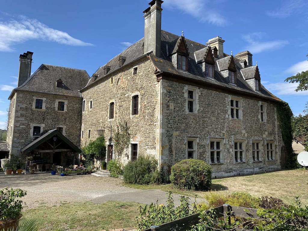 If these walls could talk..... Wonderful historic property in South West France 2