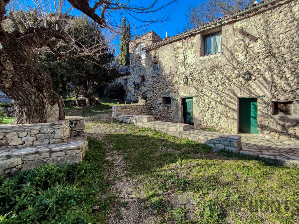 18 Bedroom Vineyard in Entrecasteaux 14