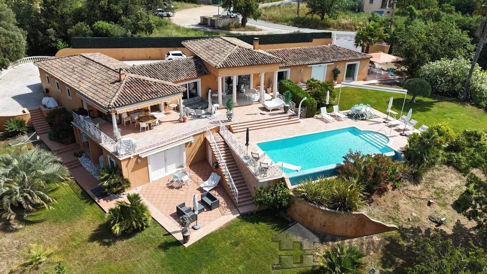 6 Bedroom Villa/House in Grimaud 4