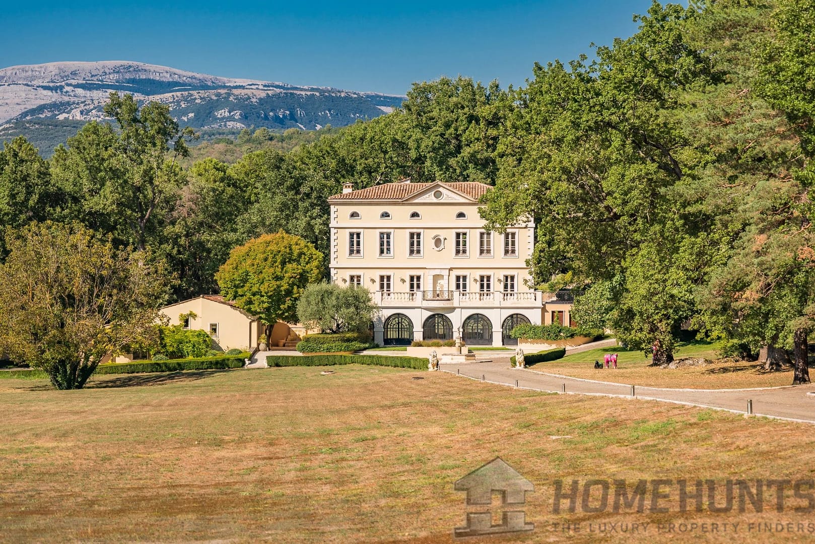 11 Bedroom Castle/Estates in Fayence 9