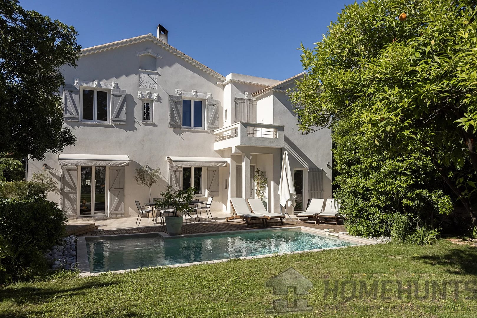 4 Bedroom Villa/House in Cannes 10