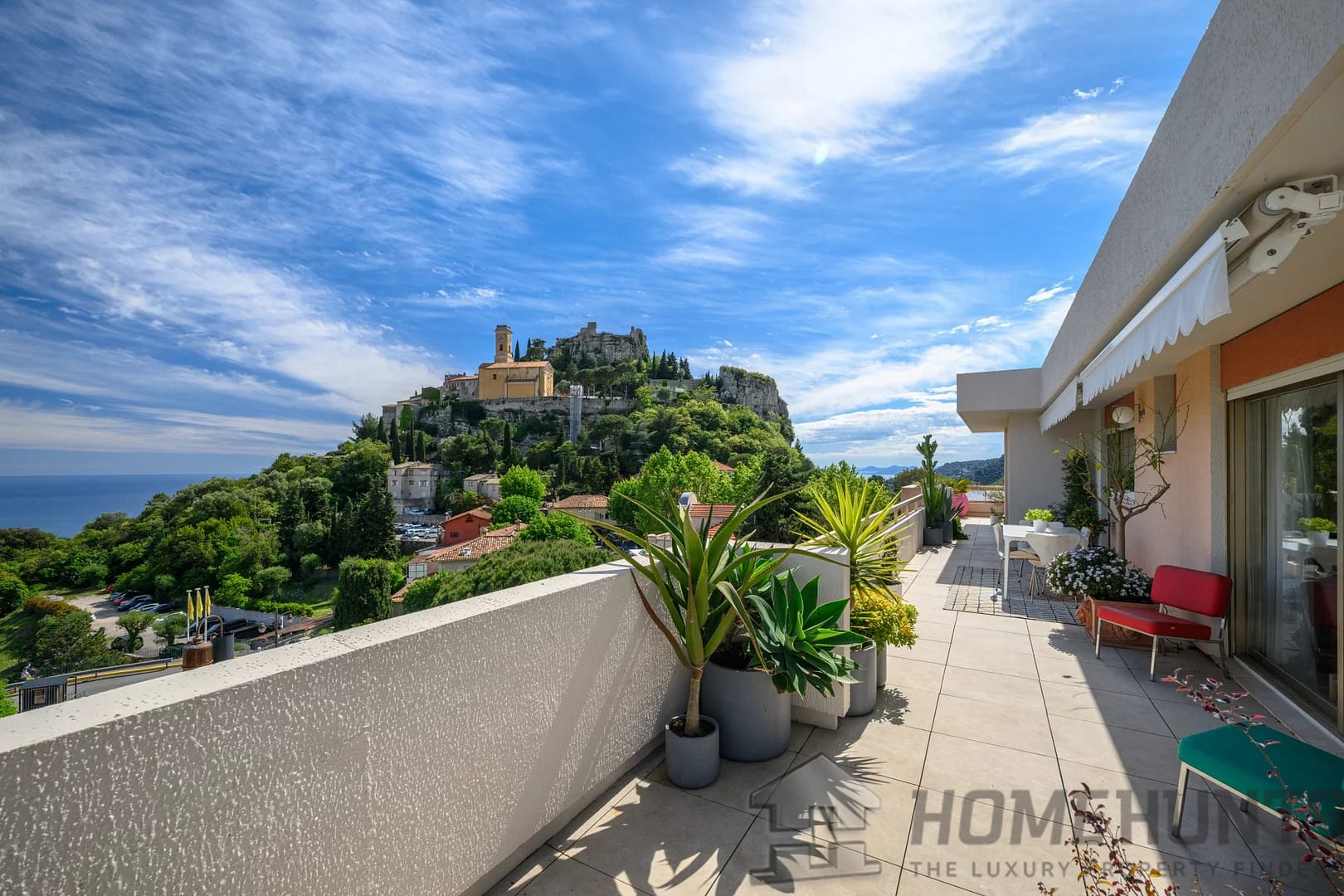 3 Bedroom Apartment in Eze 3