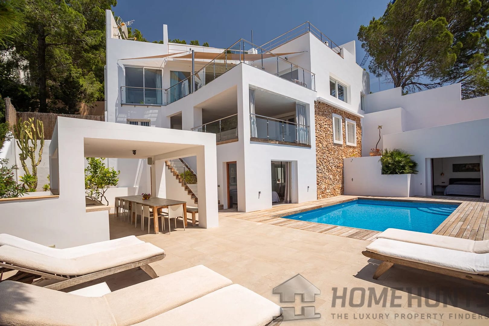 6 Bedroom Villa/House in San Antonio De Portmany 10