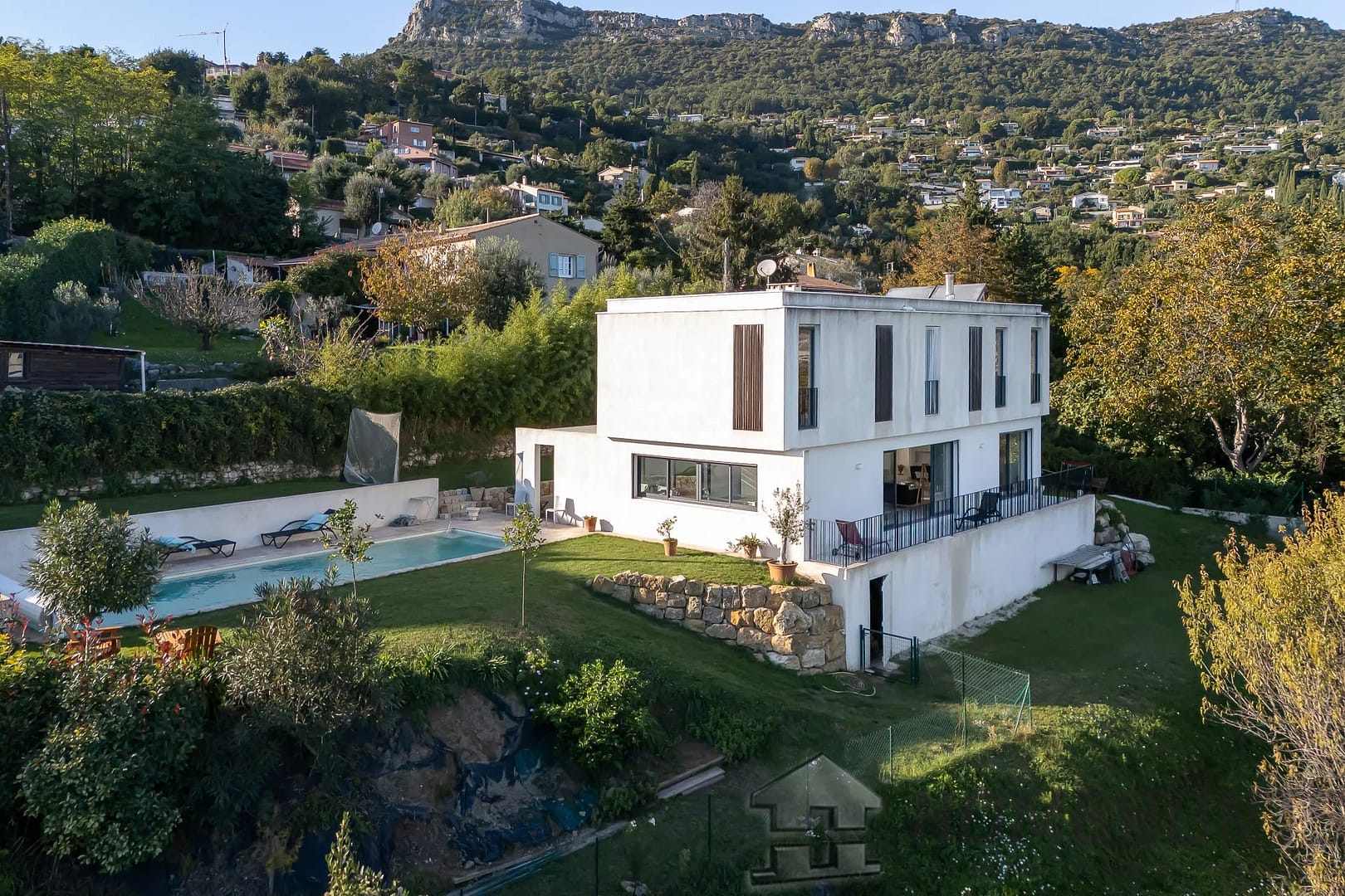 4 Bedroom Villa/House in Vence 11