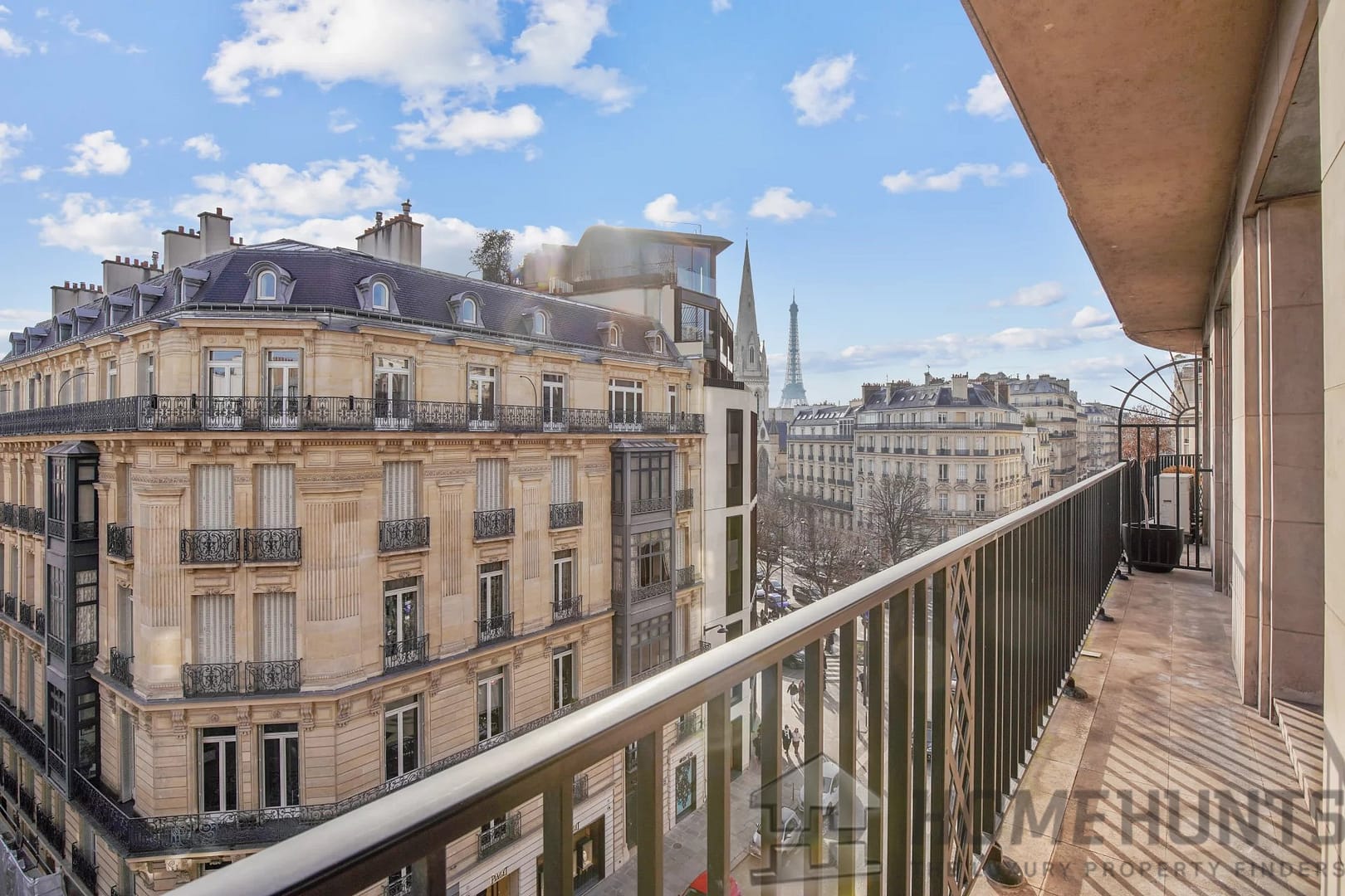 1 Bedroom Apartment in Paris 8th (Golden Triangle - Parc Monceau) 6