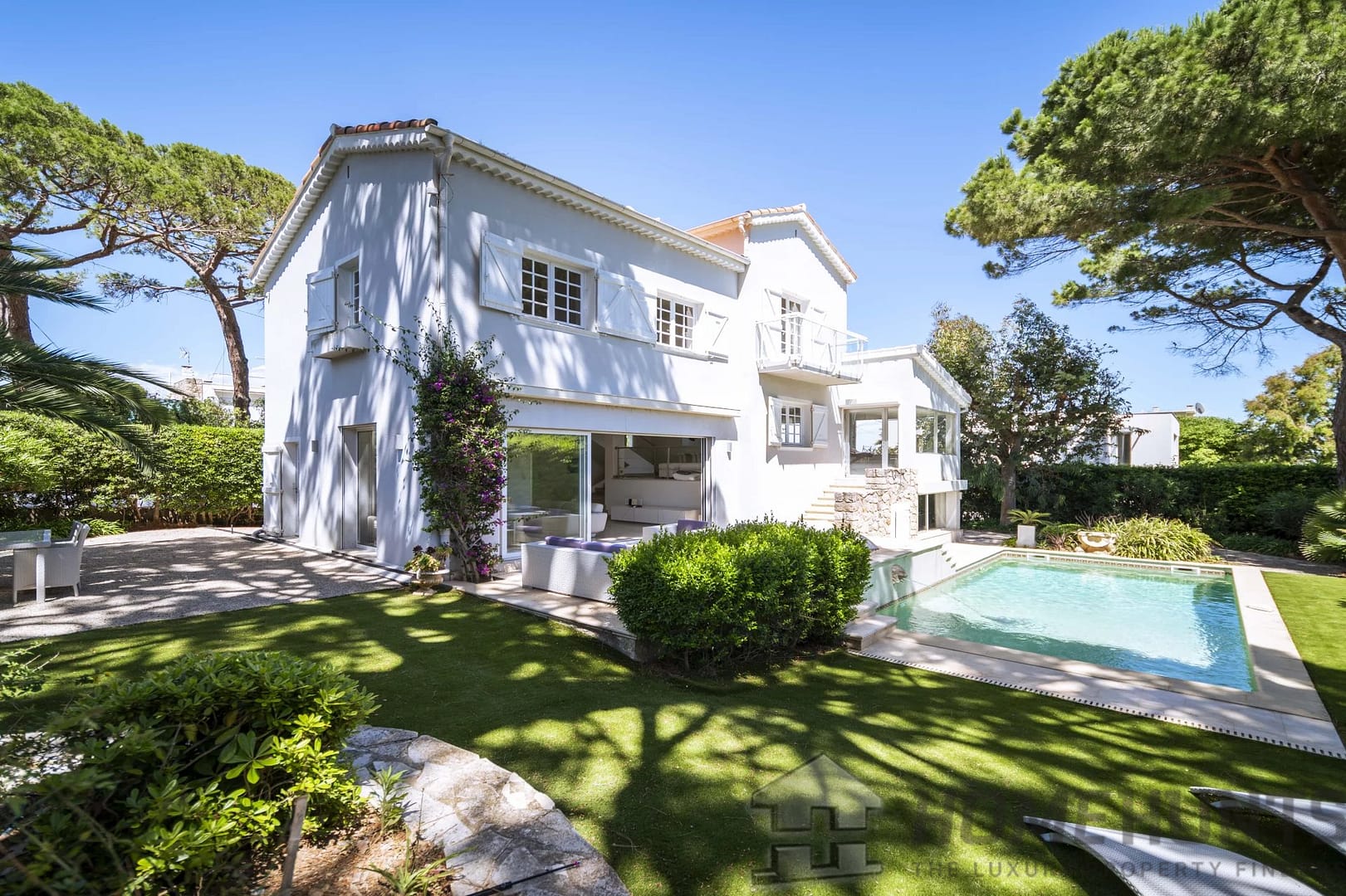 4 Bedroom Villa/House in Cap D Antibes 5