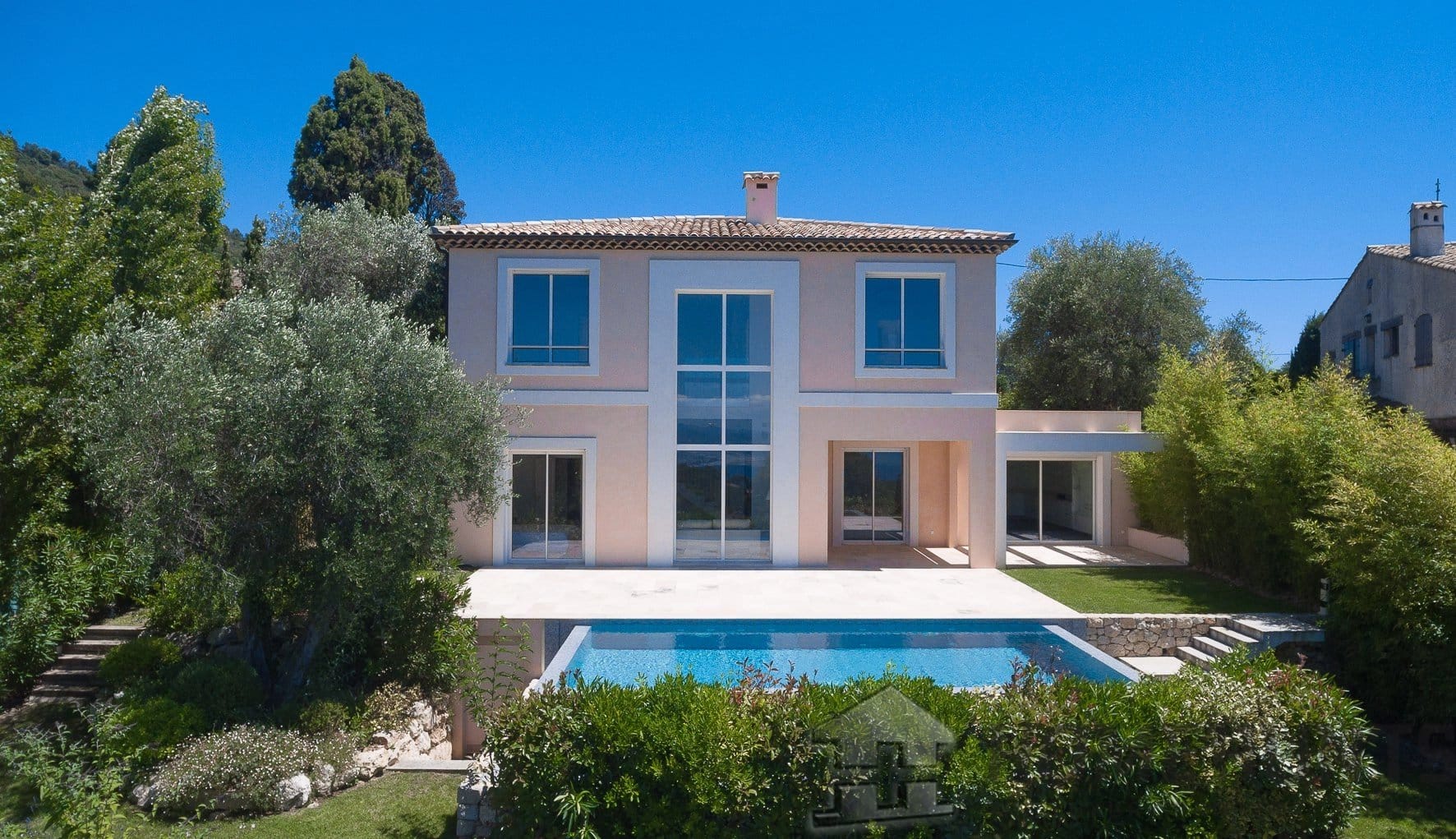 4 Bedroom Villa/House in Villefranche Sur Mer 6