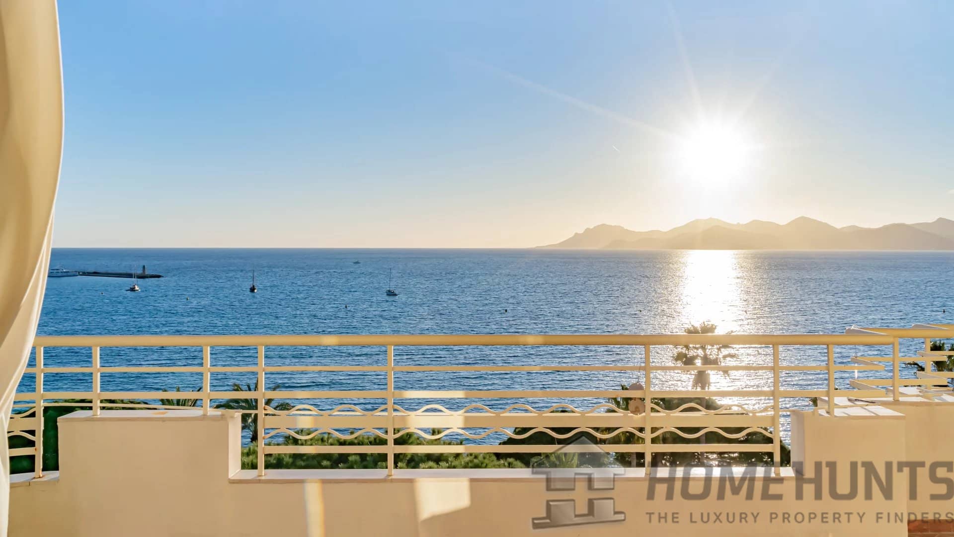 4 Bedroom Apartment in Cannes 2